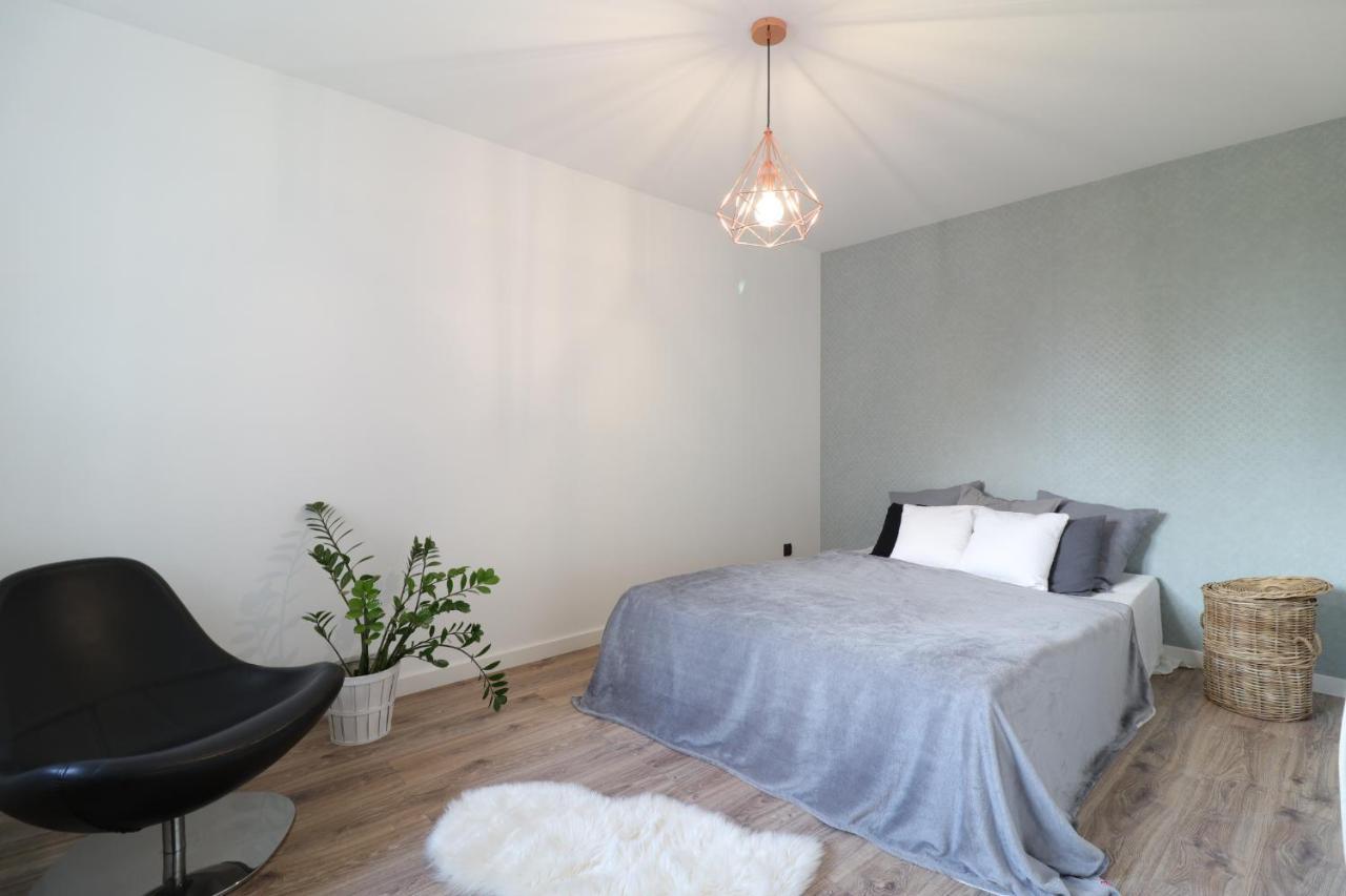 Апартаменты Niron Apartament Валч Экстерьер фото